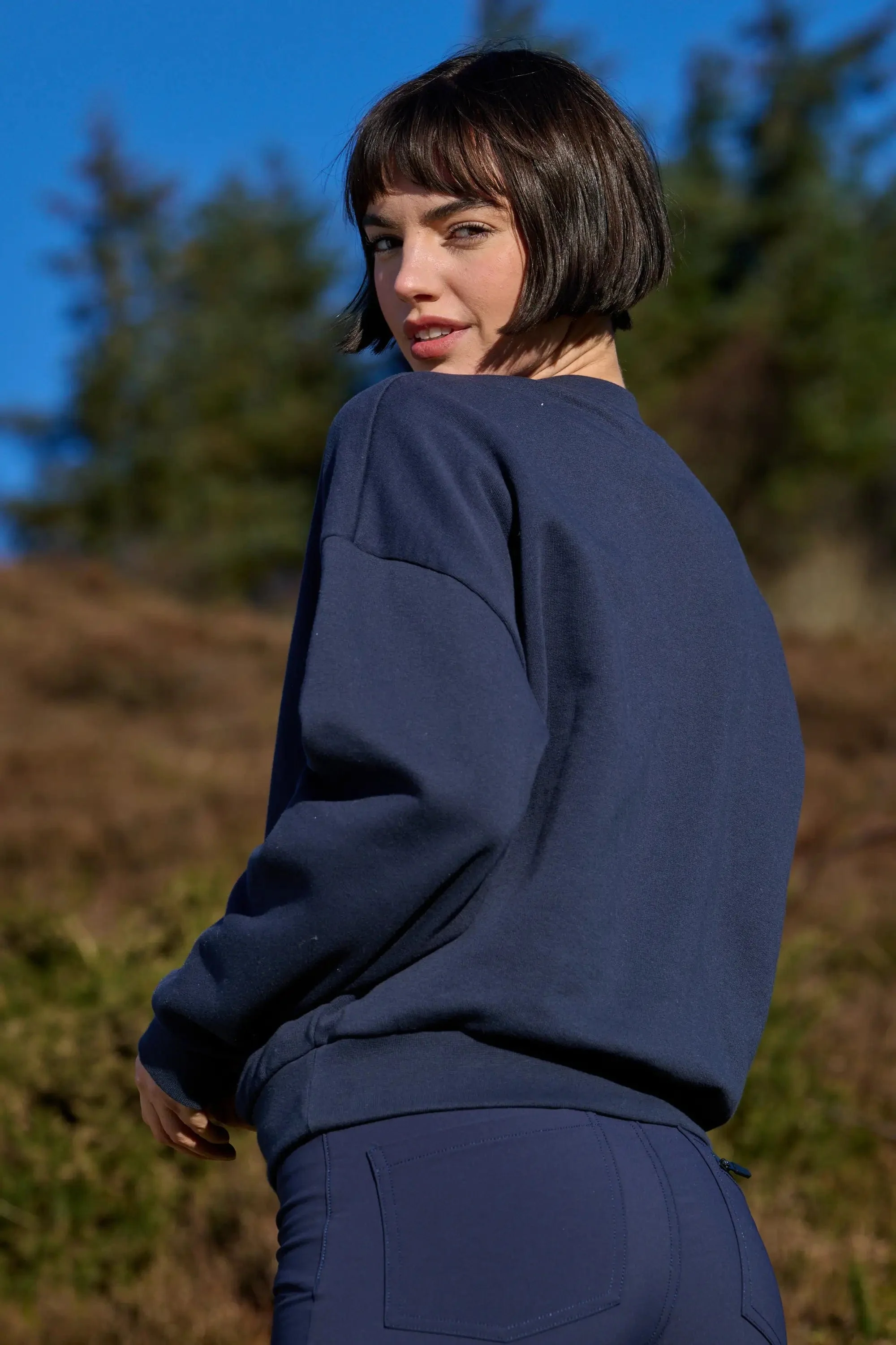 Retreat Crew Neck Sweatshirt - Deep Navy - Image 7